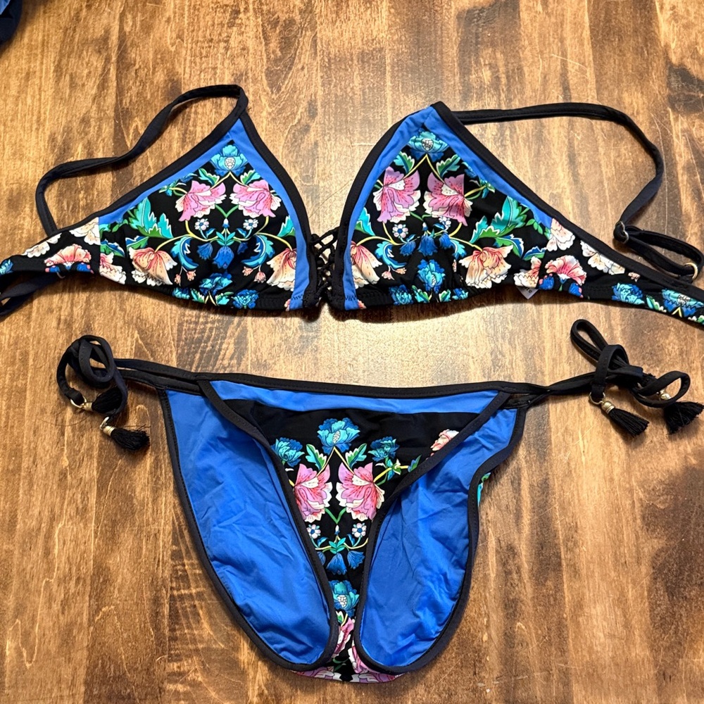 Nanette Lepore Black Floral Triangle Bikini - Size Small